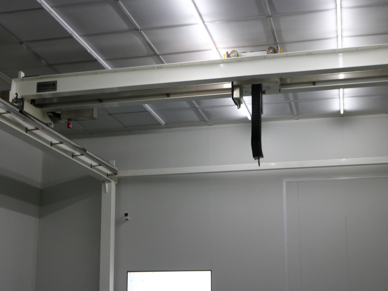 无尘室起重设备在石墨烯车间的应用