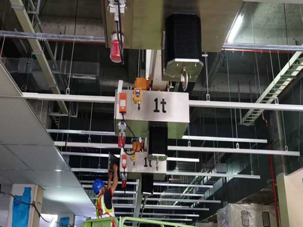 锂电池车间洁净行车应用