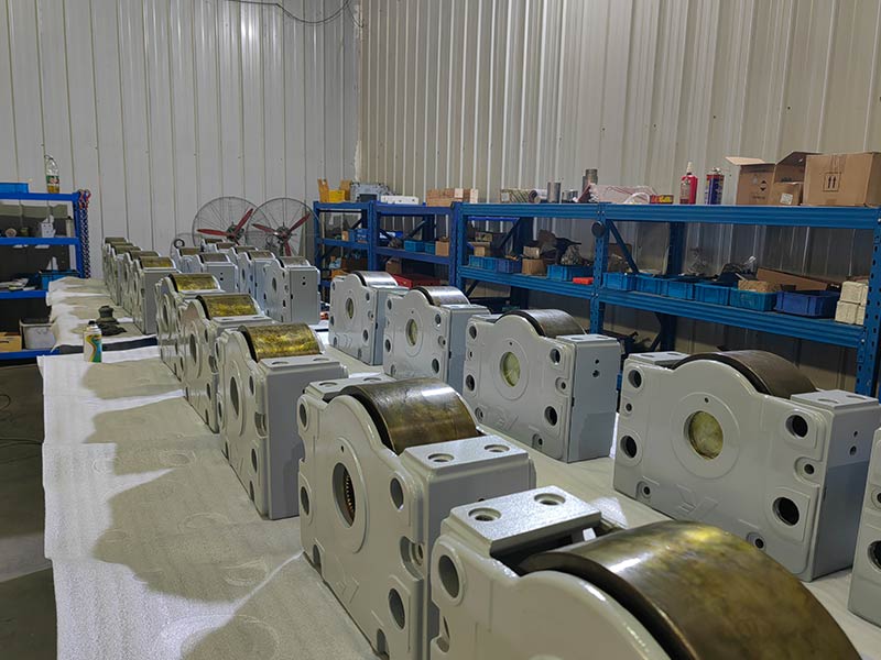 地轨台车行走轮箱