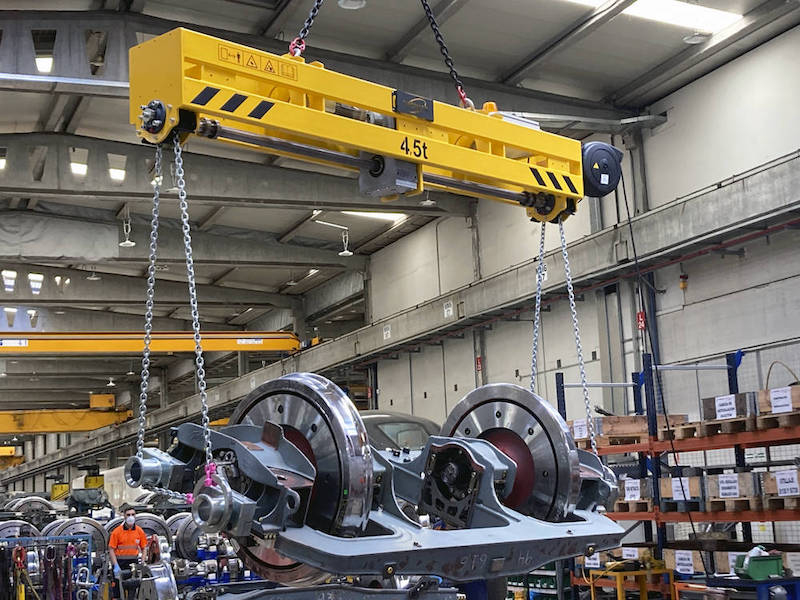 箱型梁翻转吊具